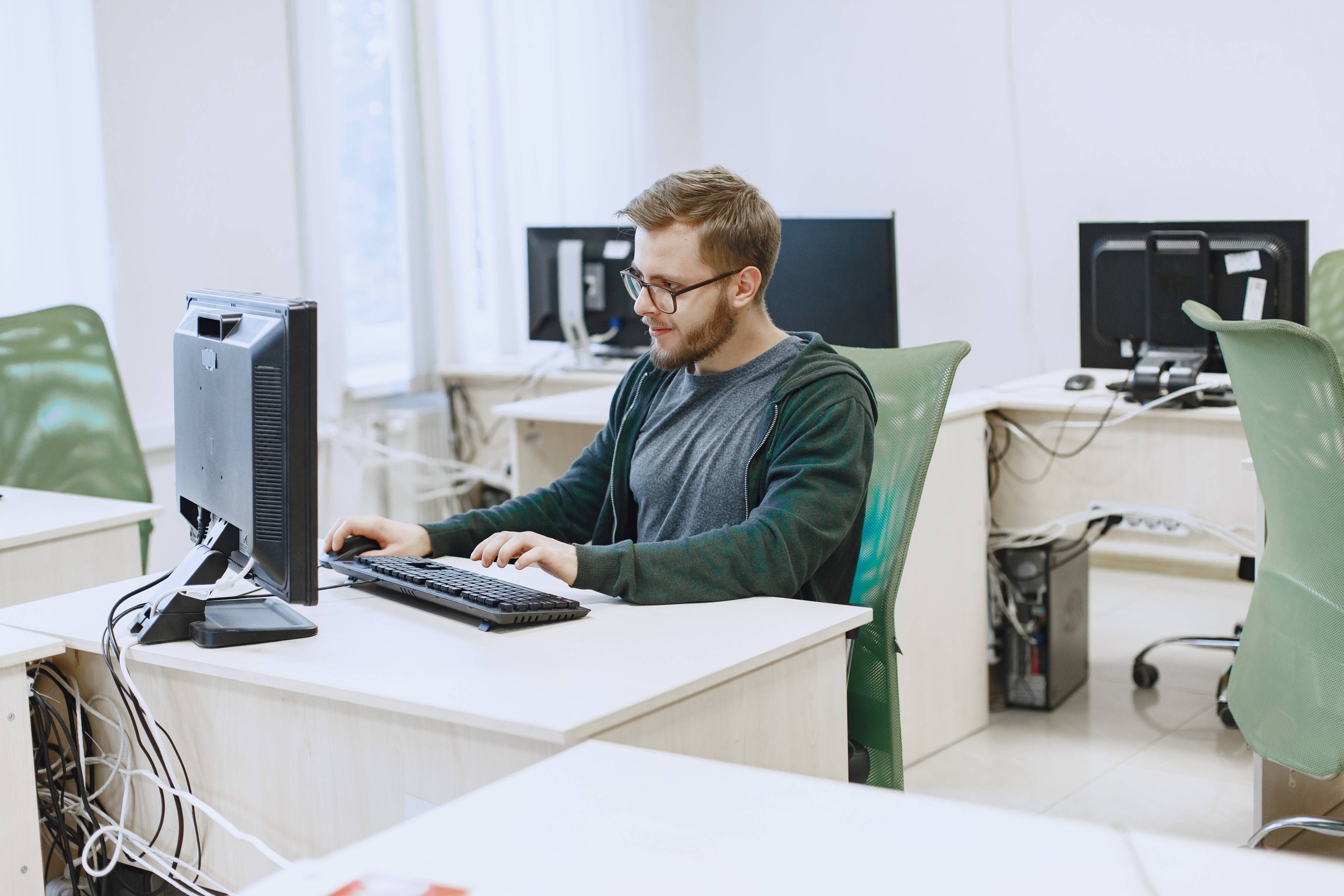 Beginner to Python Pro- How to Become a Python Developer?
